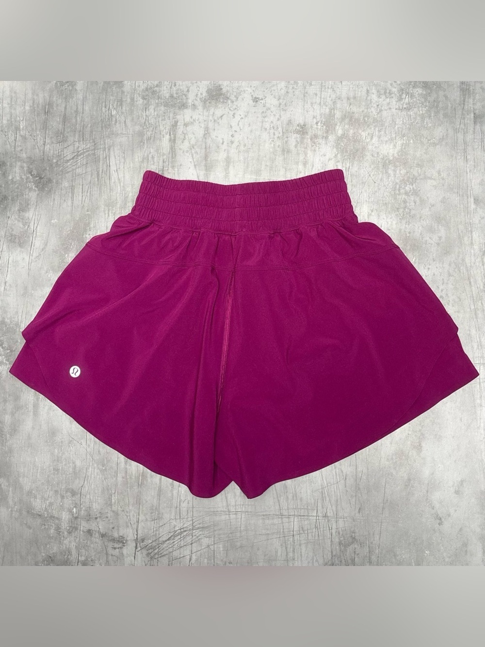 Lululemon Shake It Out High Rise Shorts 2.5" In Chilled Grape Size XXS